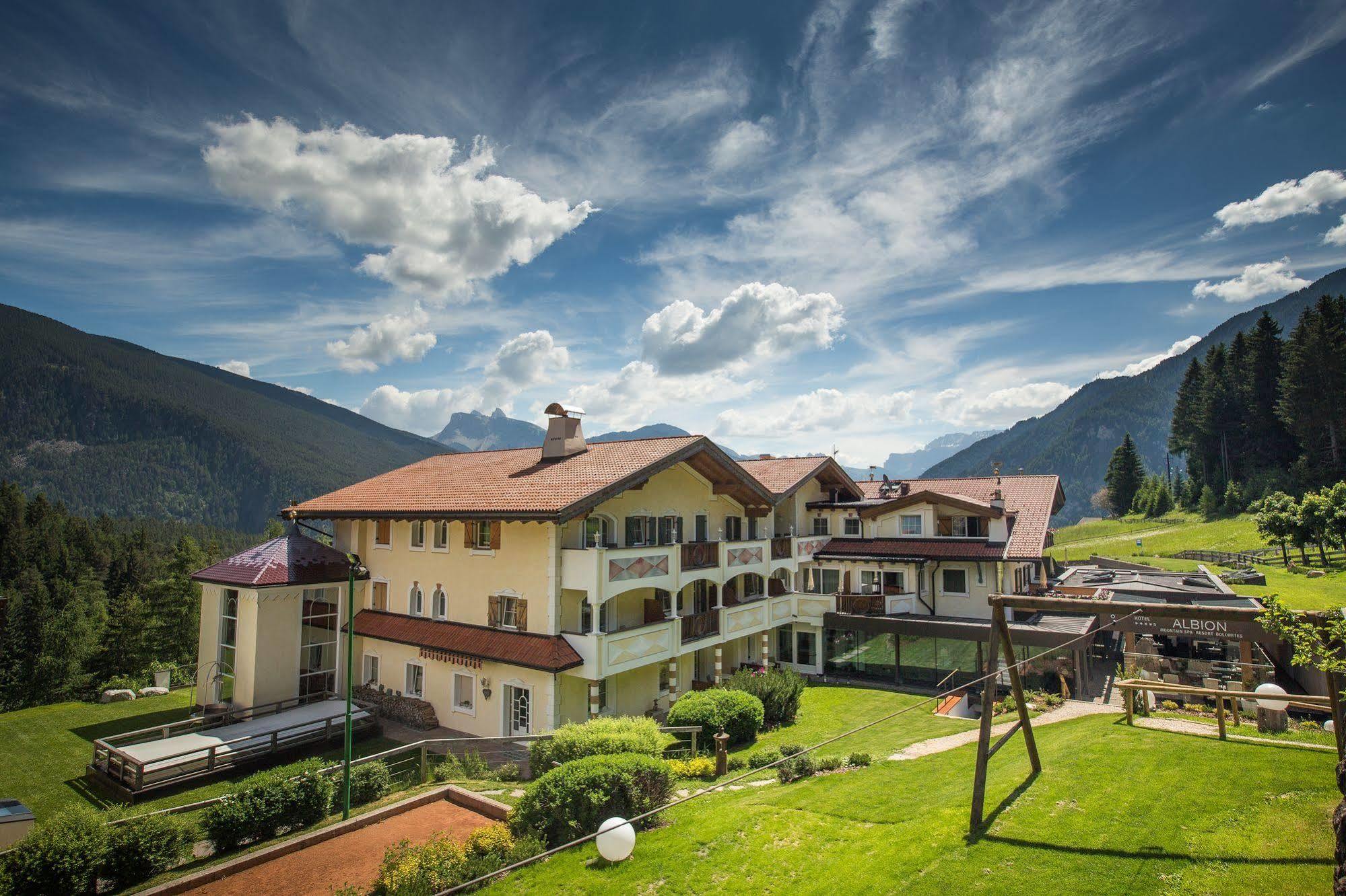 Hotel Albion Mountain Spa Dolomites